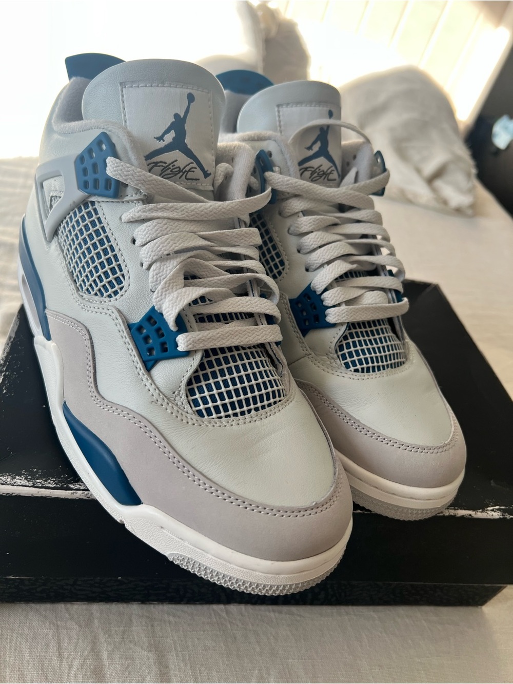 Jordan Retro 4 Sneakers military Blue